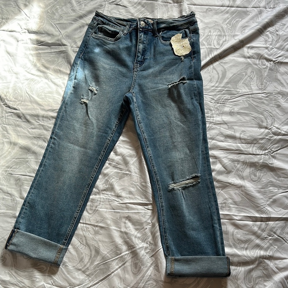 Altar'd State Blue Ankle Cropped Jeans with Distressed Finish